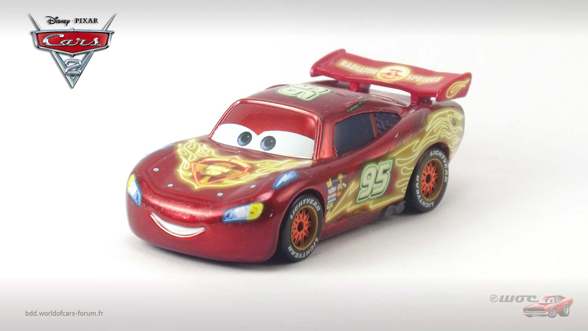 Lightning McQueen (Neon Metallic Deco)