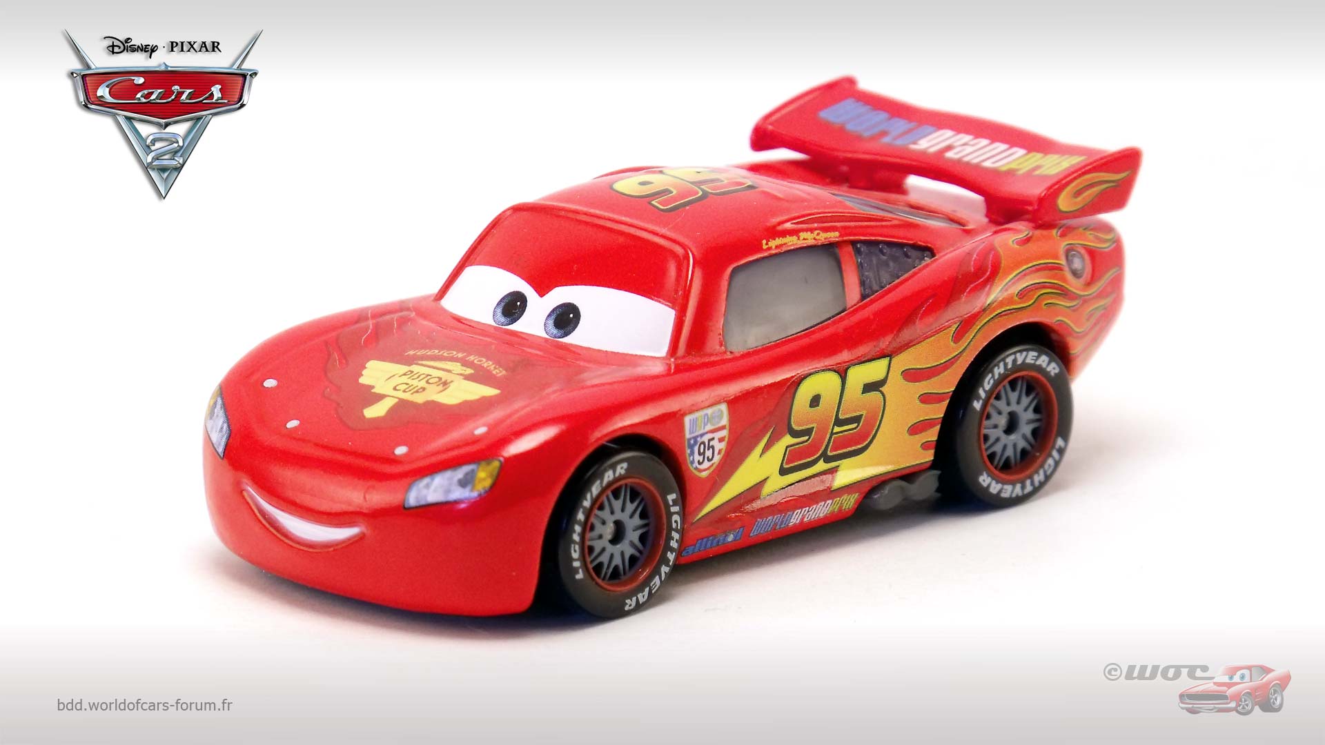 Lightning McQueen with Racing Wheels (unibody variant)